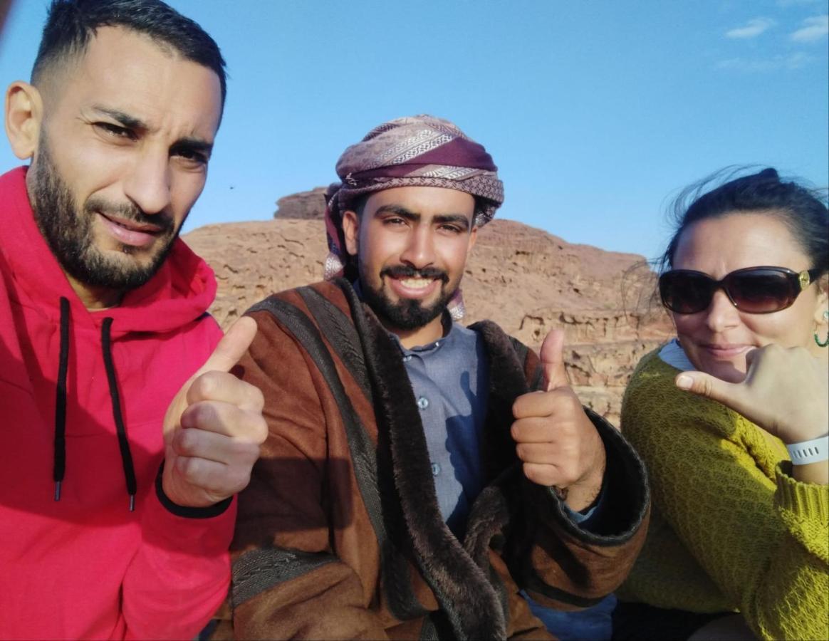 Hotel Bedouin Tours Camp à Wadi Rum Extérieur photo