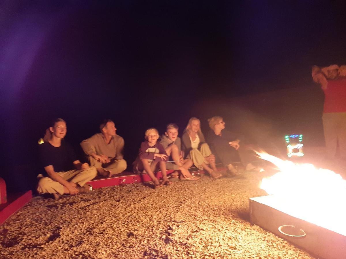 Hotel Bedouin Tours Camp à Wadi Rum Extérieur photo